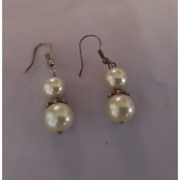 Vintage Faux Pearl Dangle Earrings With Silver Tone Accents - Picture 1 of 3